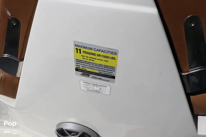 Slide: The Image of Crownline Boats E225 XS 2023 - 16304635