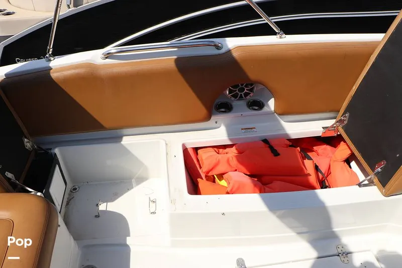 Slide: The Image of Crownline Boats E225 XS 2023 - 16304638