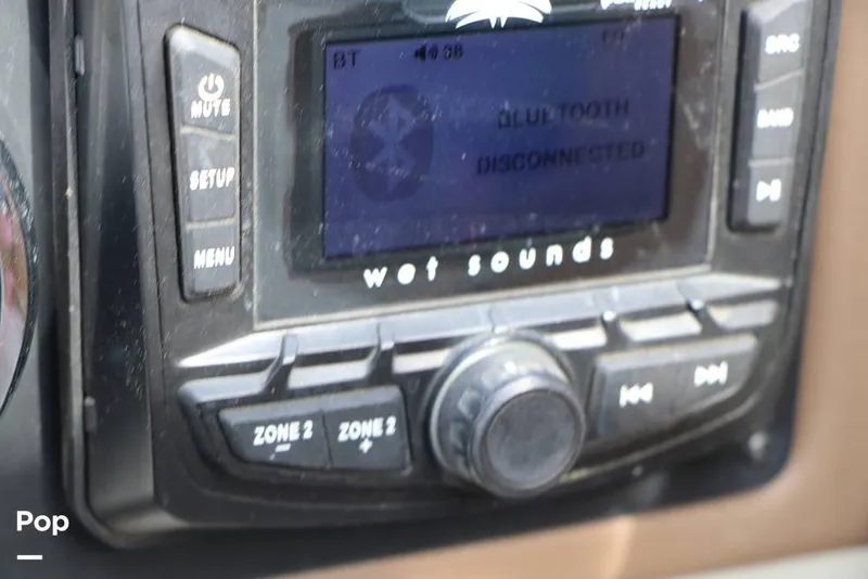 Slide: The Image of Crownline Boats E225 XS 2023 - 16304658