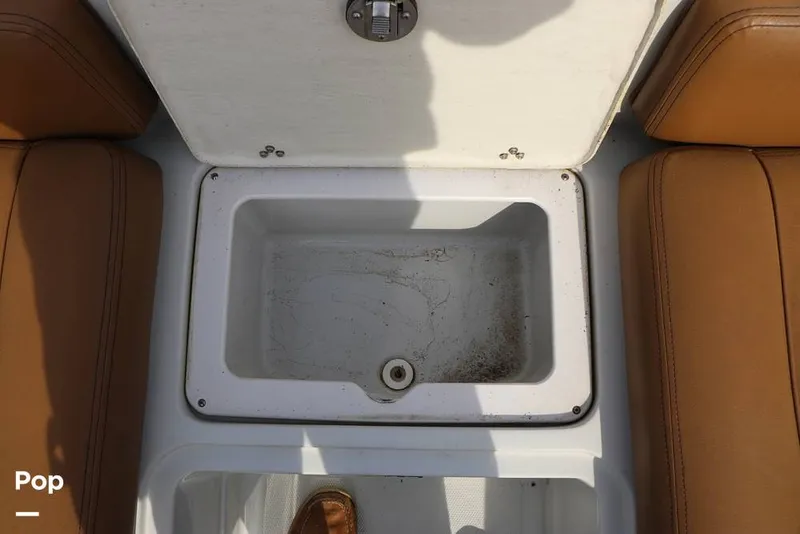 Slide: The Image of Crownline Boats E225 XS 2023 - 16304685