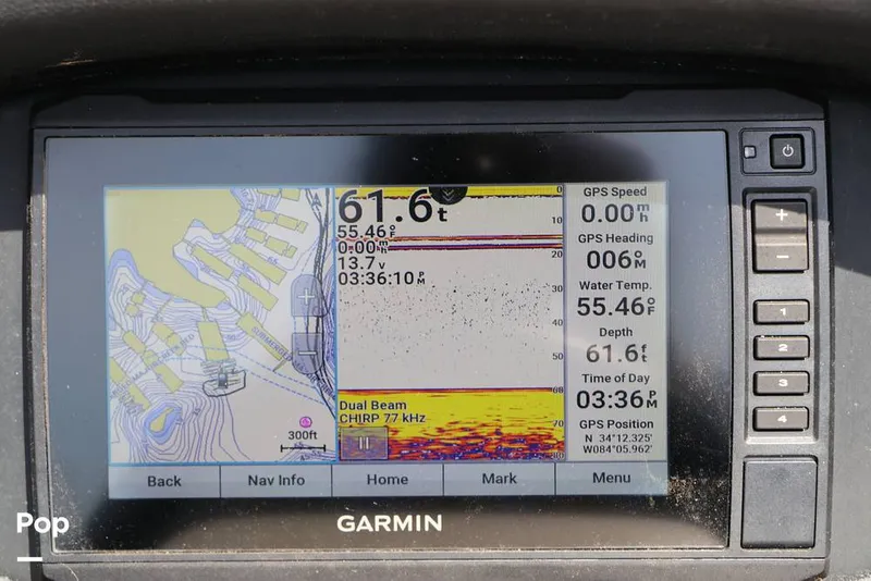 Slide: The Image of Crownline Boats E225 XS 2023 - 16295624