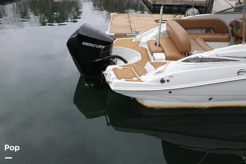Slide: The Image of Crownline Boats E235 XS 2023 - 16143201