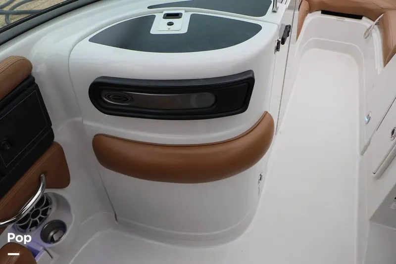 Slide: The Image of Crownline Boats E235 XS 2023 - 16143243