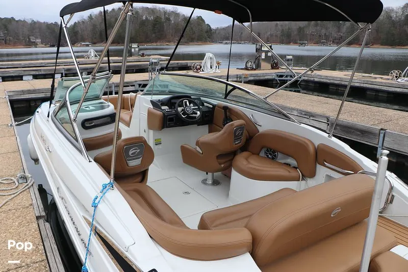 Slide: The Image of Crownline Boats E235 XS 2023 - 16143204