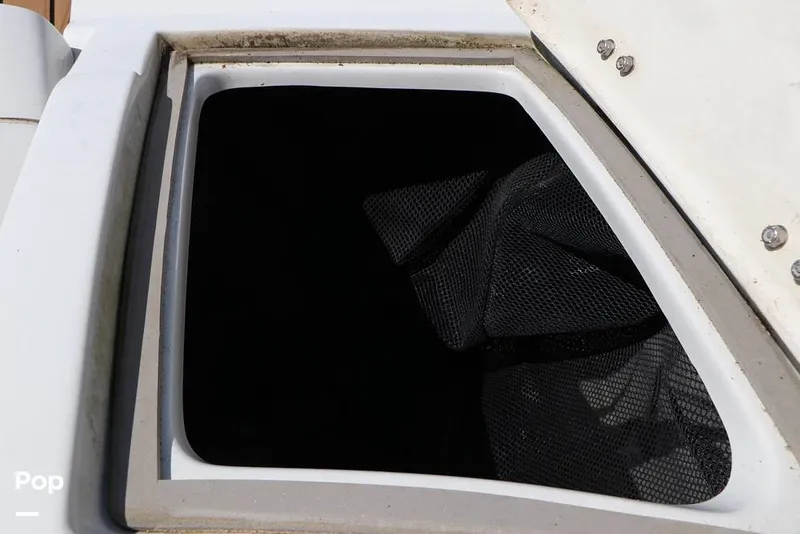 Slide: The Image of Crownline Boats E235 XS 2023 - 16295581