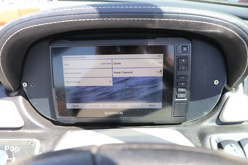 Slide: The Image of Crownline Boats E235 XS 2023 - 16295595