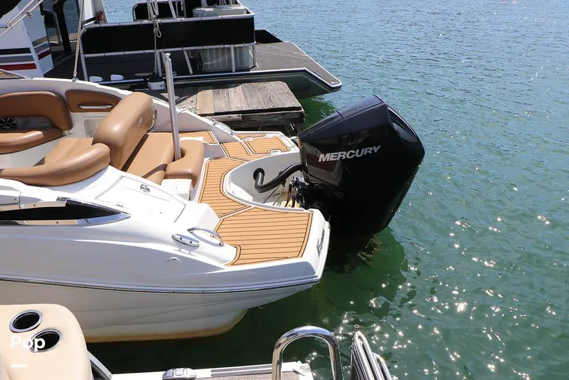 Slide: The Image of Crownline Boats E235 XS 2023 - 16295562