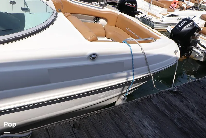 Slide: The Image of Crownline Boats E235 XS 2023 - 16295614
