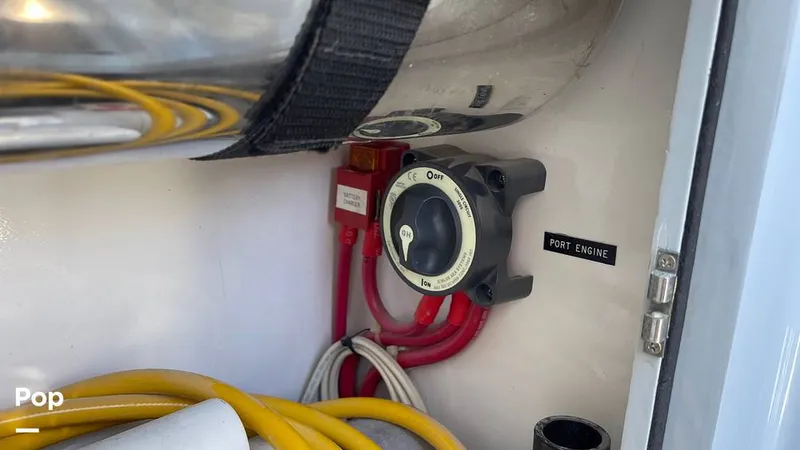 Slide: The Image of Battery Switch - 16161069