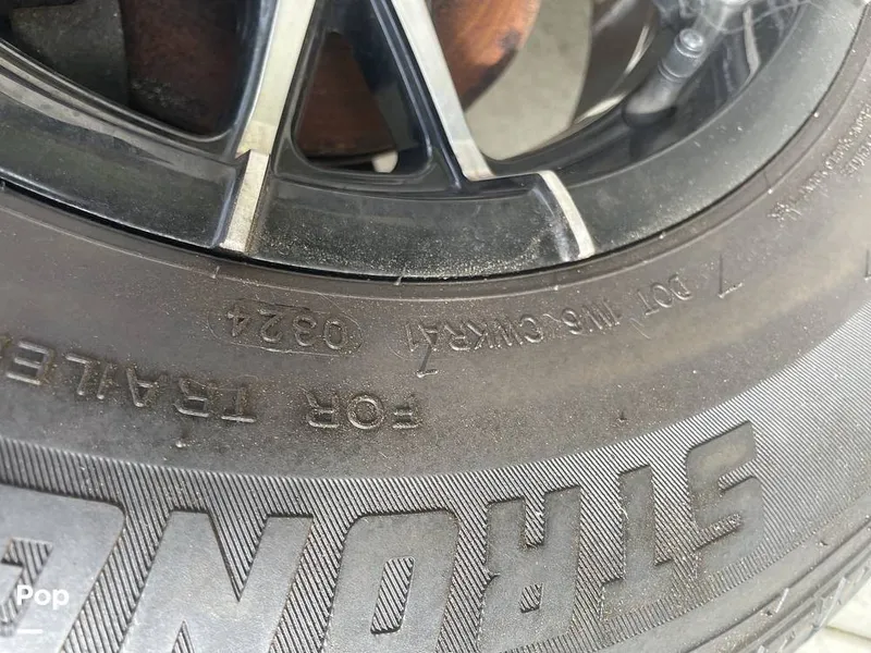 Slide: The Image of Tire Date Code - 16267716