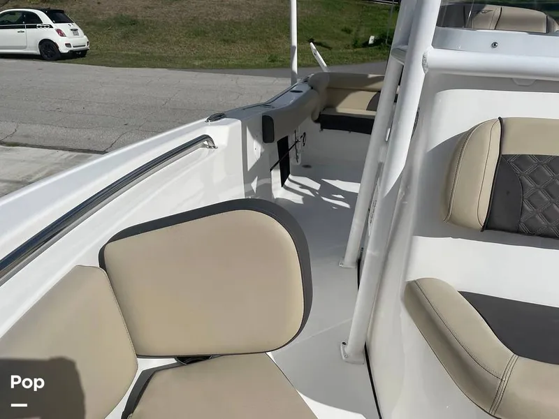 Slide: The Image of Tidewater 220 LXF 2021 - 16268278