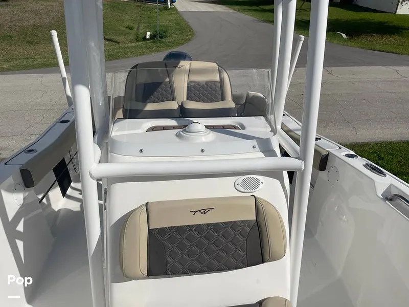 Slide: The Image of Tidewater 220 LXF 2021 - 16268279