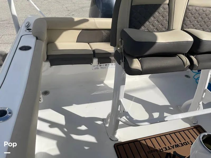 Slide: The Image of Tidewater 220 LXF 2021 - 16268282