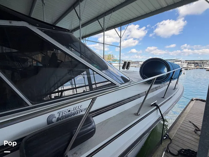 Slide: The Image of Trojan 11 Meter Express 1988 - 16272146