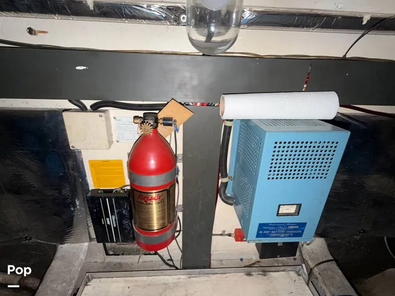 Slide: The Image of Trojan 11 Meter Express 1988 - 16278542