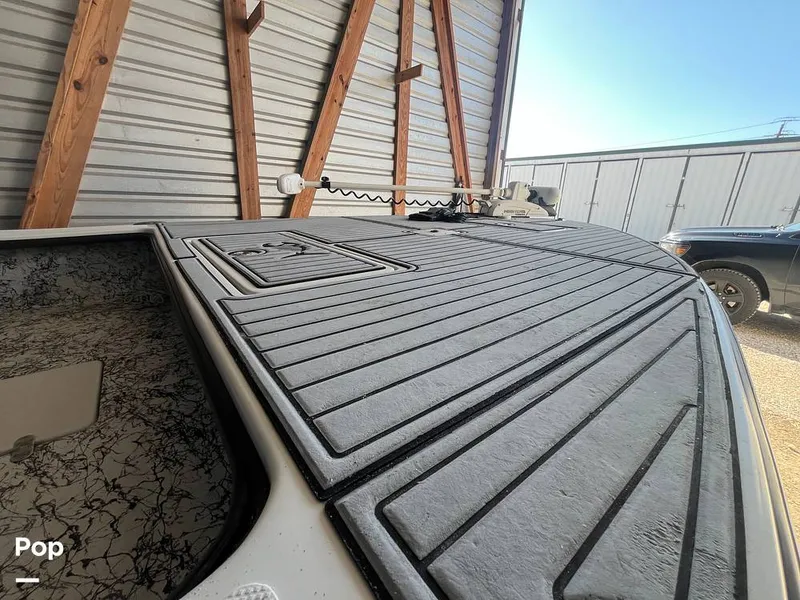 Slide: The Image of Dargel Kuda 250 2017 - 16210383