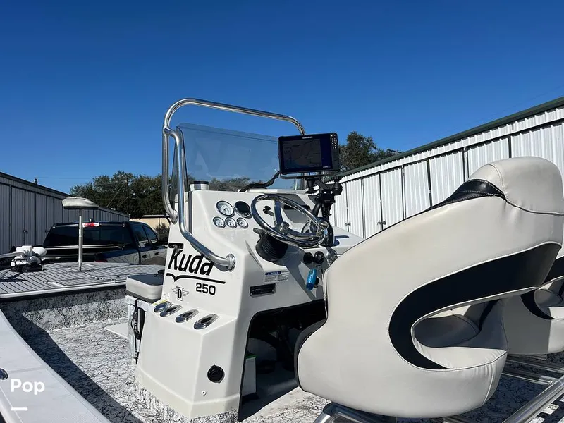 Slide: The Image of Dargel Kuda 250 2017 - 16210330