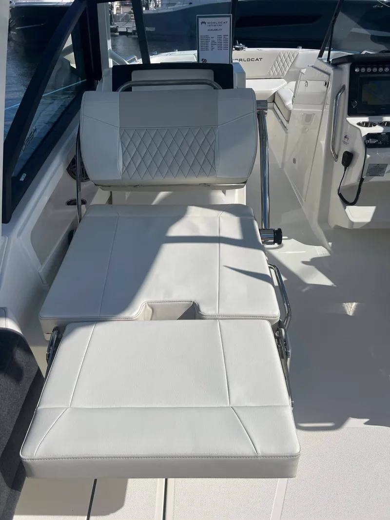 Slide: The Image of World Cat 260DC-X Dual Console 2024 - 22