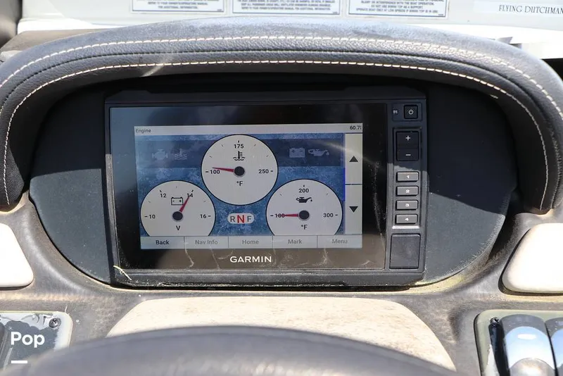 Slide: The Image of Crownline Boats E225 XS OB 2023 - 16295760