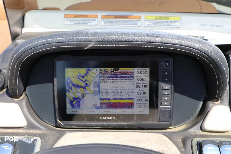 Slide: The Image of Crownline Boats E225 XS OB 2023 - 16295762