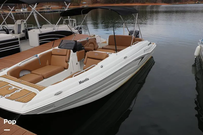 Slide: The Image of Crownline Boats E225 XS 2023 - 16142965