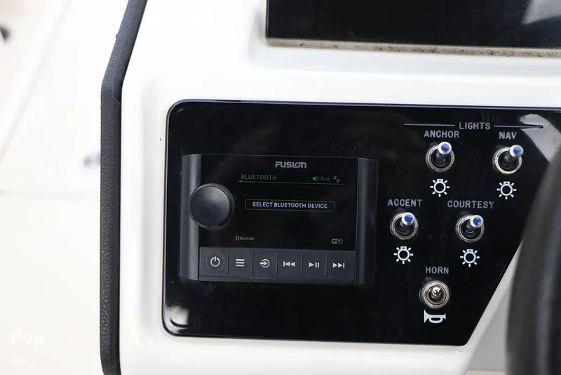 Slide: The Image of Sea Ray SPX 230 2024 - 16143300