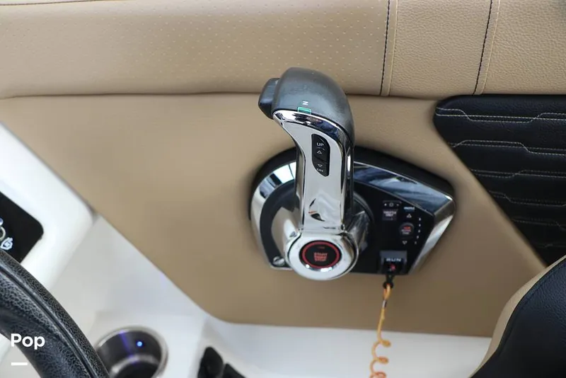 Slide: The Image of Sea Ray SPX 230 2024 - 16143303