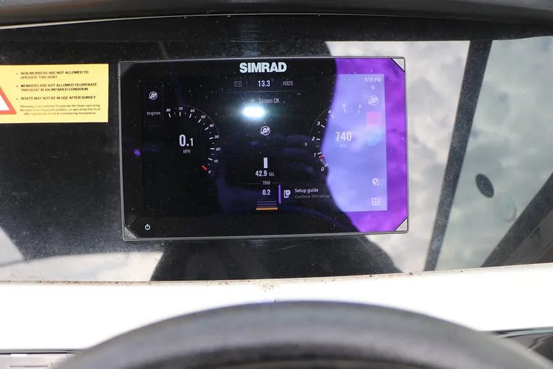 Slide: The Image of Sea Ray SPX 230 2024 - 16143307