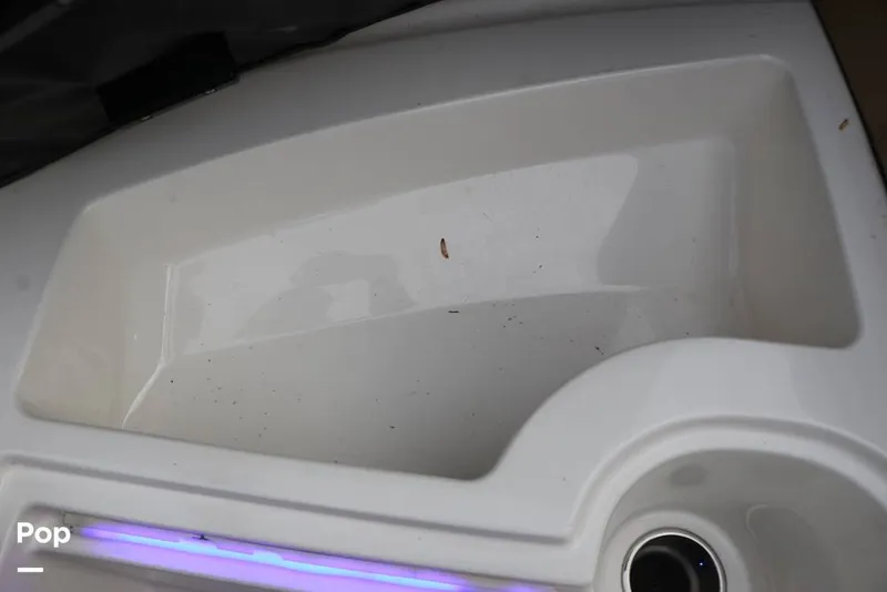 Slide: The Image of Sea Ray SPX 230 2024 - 16143315