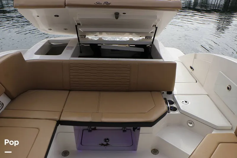 Slide: The Image of Sea Ray SPX 230 2024 - 16143321