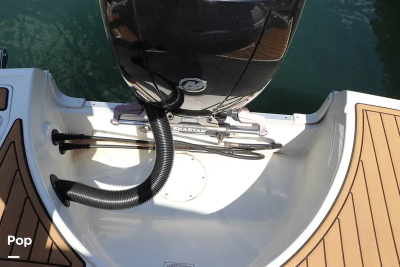 Slide: The Image of Crownline Boats E225 XS 2023 - 16368687