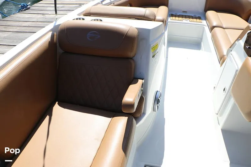 Slide: The Image of Crownline Boats E225 XS 2023 - 16368706