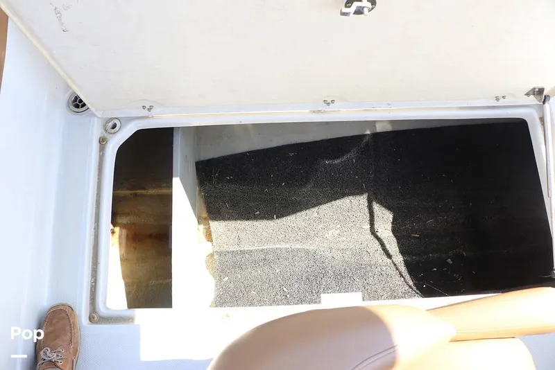 Slide: The Image of Crownline Boats E225 XS 2023 - 16368709