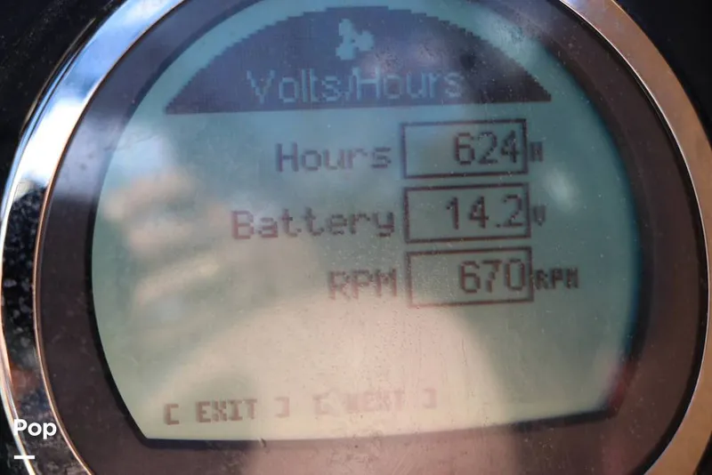 Slide: The Image of Crownline Boats E225 XS 2023 - 16368712