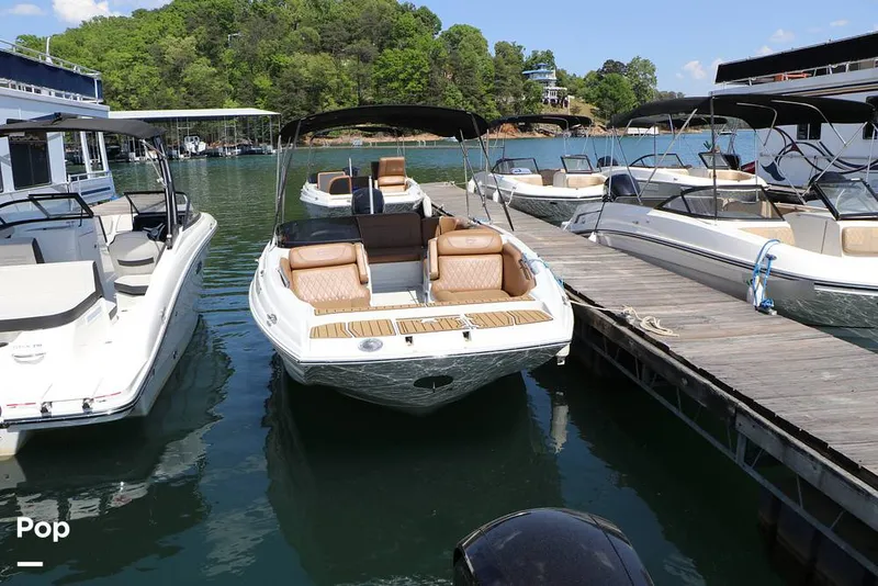 Slide: The Image of Crownline Boats E225 XS 2023 - 16368735