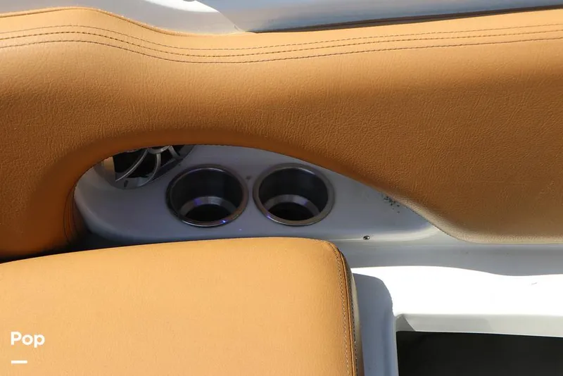 Slide: The Image of Crownline Boats E225 XS 2023 - 16368725