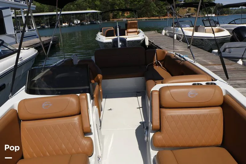 Slide: The Image of Crownline Boats E225 XS 2023 - 16368726