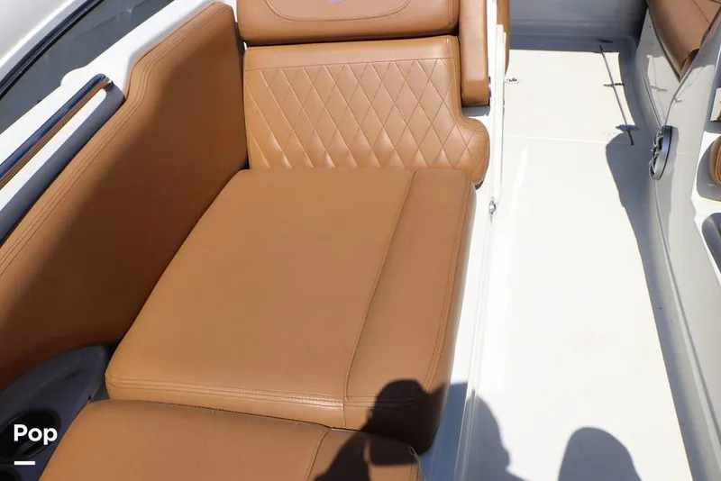 Slide: The Image of Crownline Boats E225 XS 2023 - 16368728