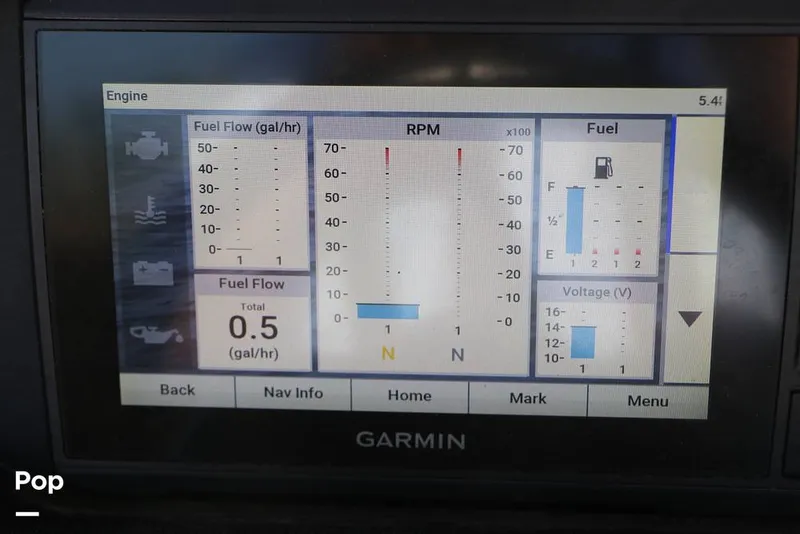 Slide: The Image of Crownline Boats E225 XS 2023 - 16368732