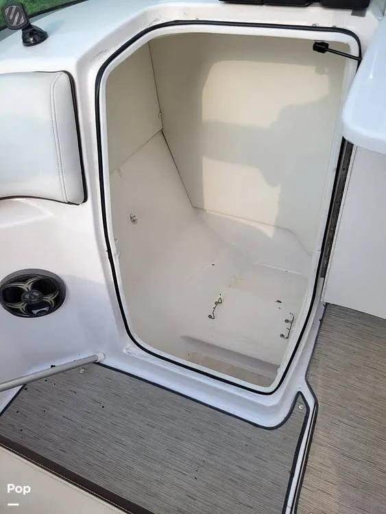 Slide: The Image of Regal 22 Fasdeck 2016 - 16125259