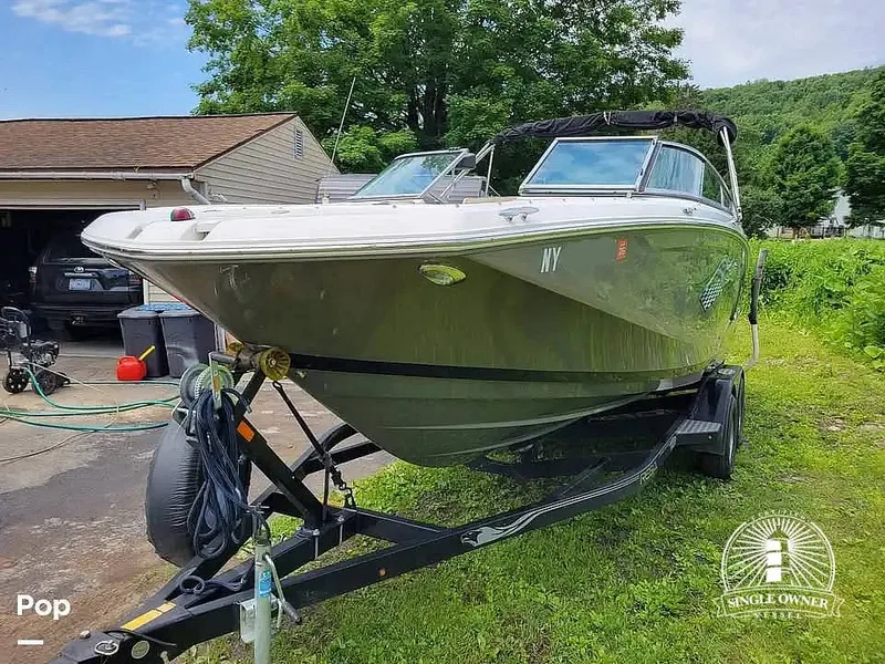 Slide: The Image of Regal 22 Fasdeck 2016 - 16147619