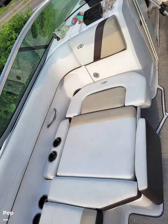 Slide: The Image of Regal 22 Fasdeck 2016 - 16125263