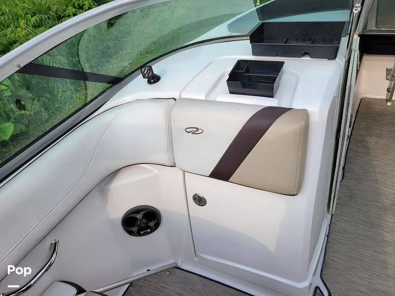 Slide: The Image of Regal 22 Fasdeck 2016 - 16125258