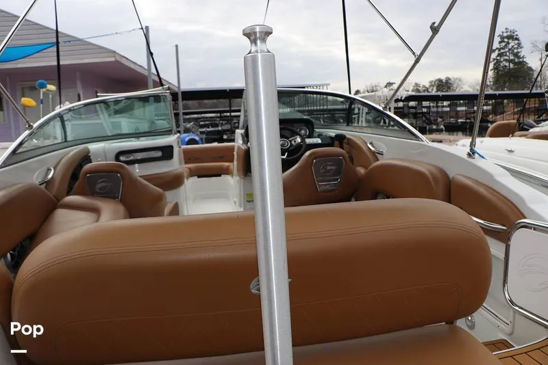 Slide: The Image of Crownline Boats E235 XS 2023 - 16143141