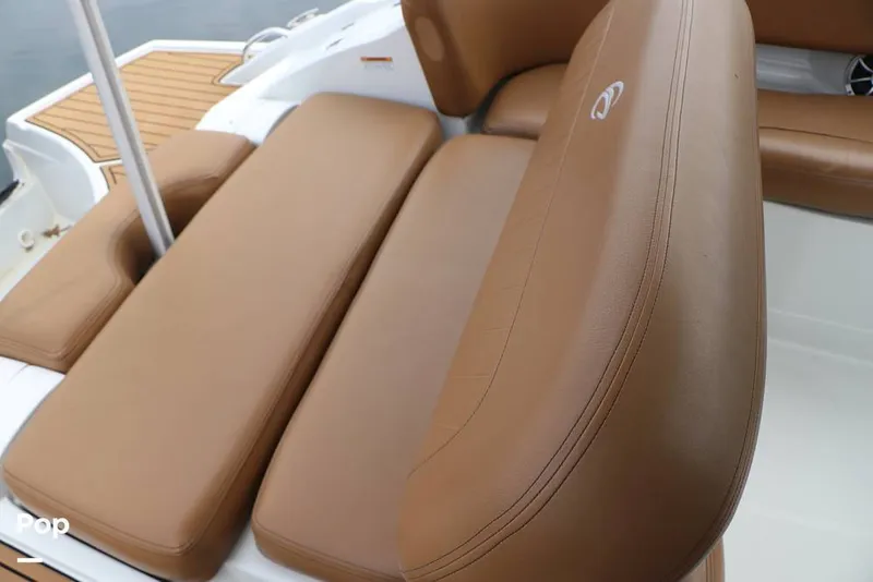 Slide: The Image of Crownline Boats E235 XS 2023 - 16143151