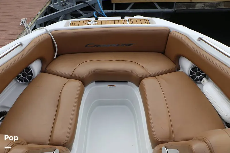 Slide: The Image of Crownline Boats E235 XS 2023 - 16143175