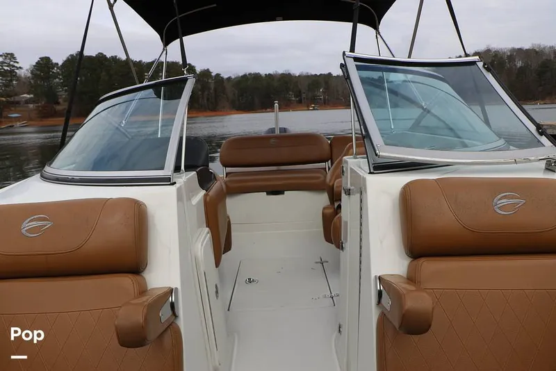 Slide: The Image of Crownline Boats E235 XS 2023 - 16143180