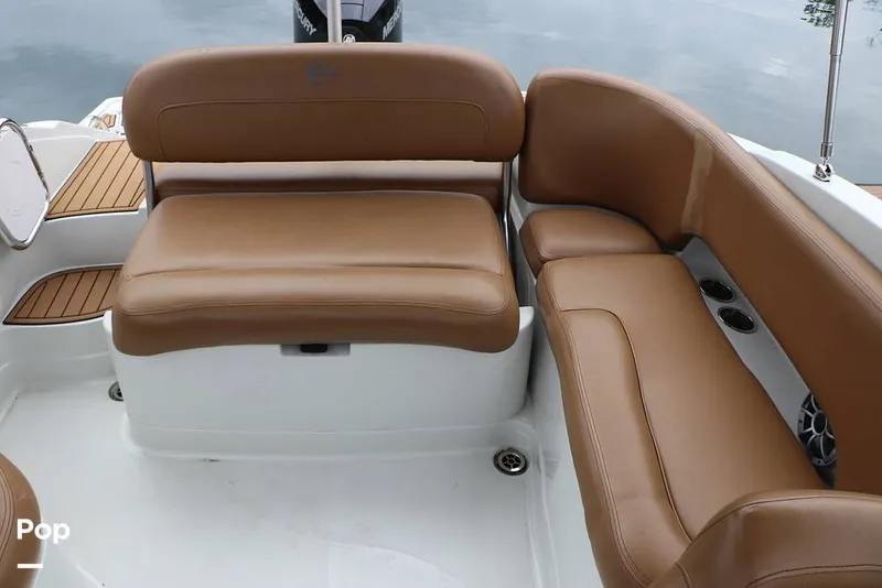 Slide: The Image of Crownline Boats E235 XS 2023 - 16143089