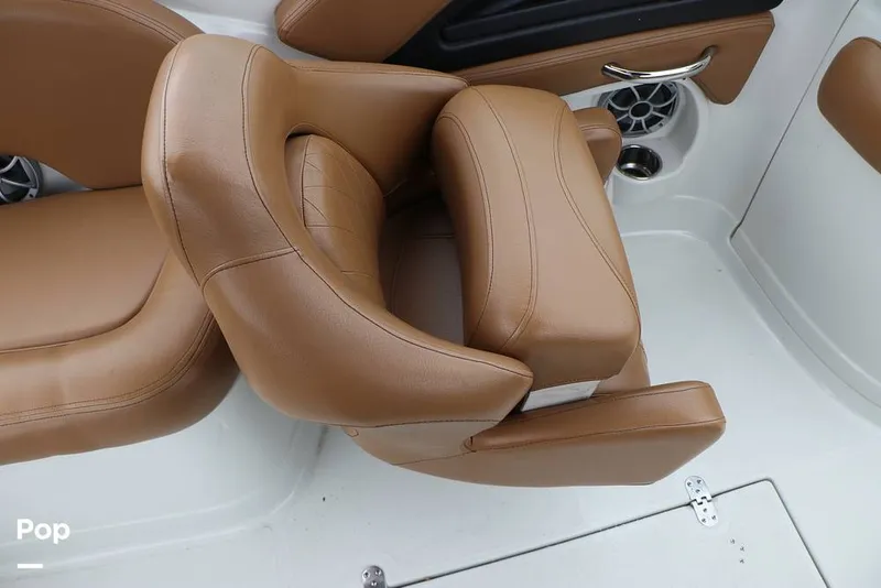 Slide: The Image of Crownline Boats E235 XS 2023 - 16143101