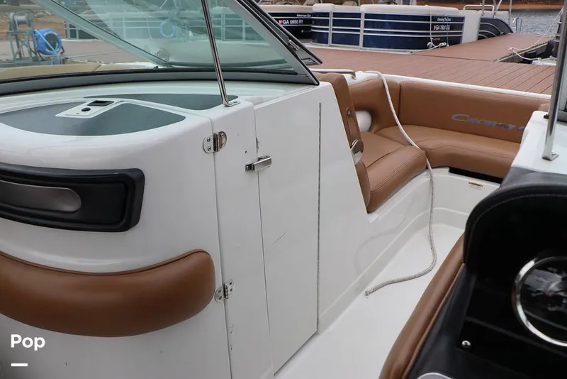 Slide: The Image of Crownline Boats E235 XS 2023 - 16143113